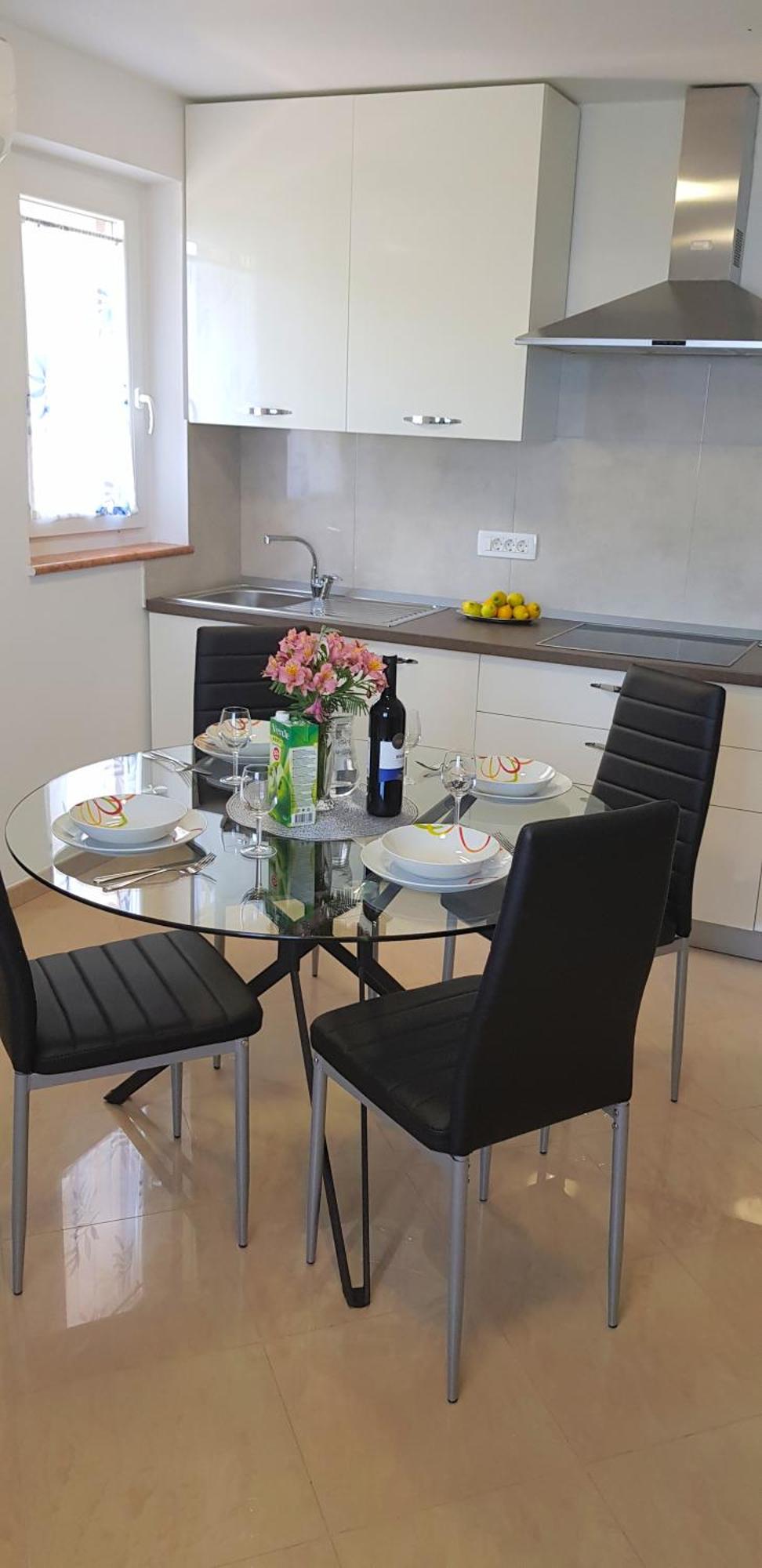 Ana Apartment